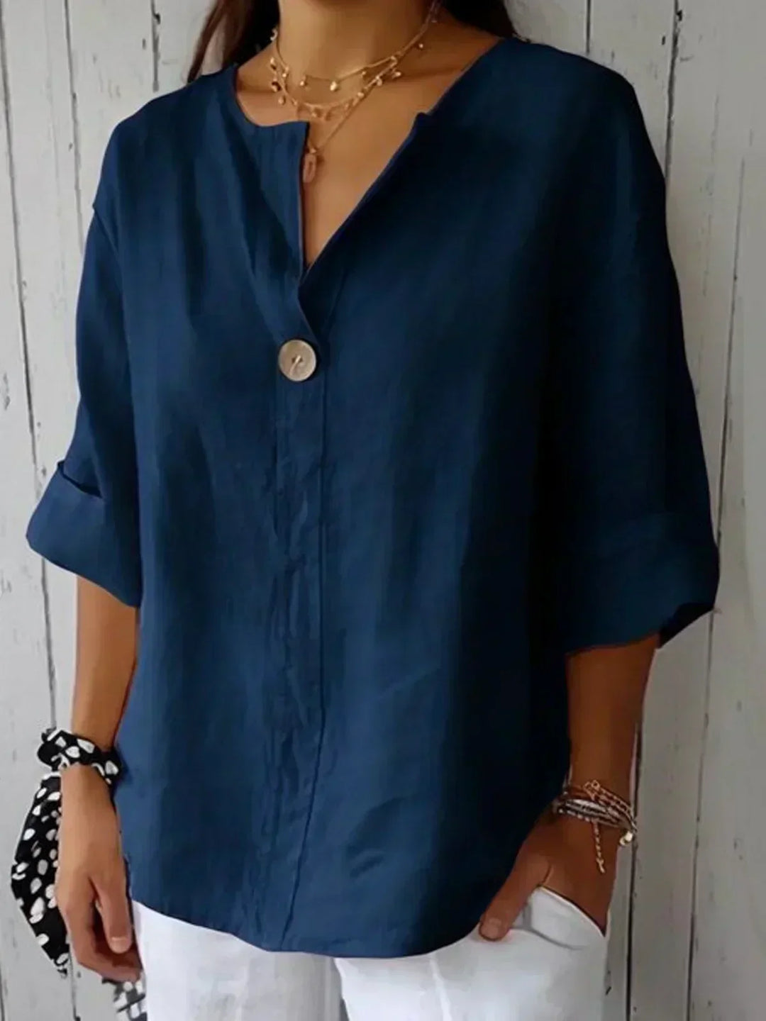 Naomi - Casual V-neck Blouse
